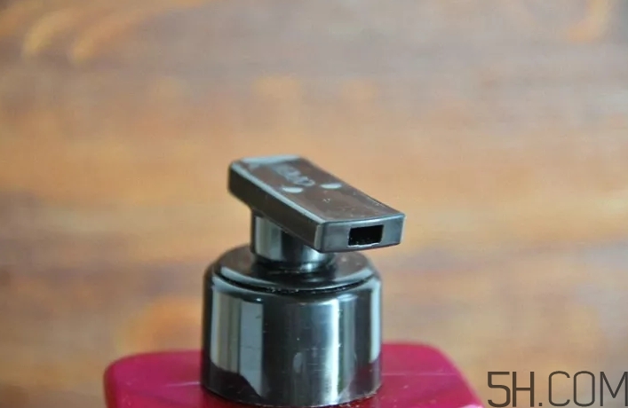 LG沐浴露真假怎么辨別？LG沐浴露真假對比圖