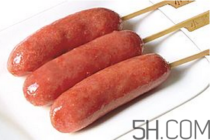 烤腸能用微波爐加熱嗎？烤腸能在微波爐里烤嗎？