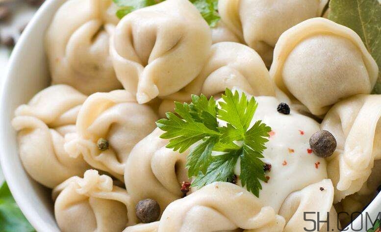 煮餃子開鍋煮皮還是餡？煮餃子蓋不蓋鍋蓋？