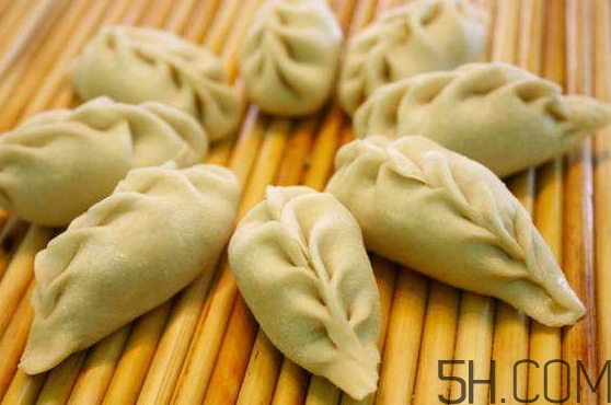 冰凍的餃子皮怎么解凍？冰凍的水餃要煮多久？