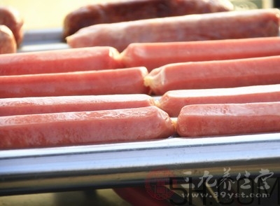 烤腸能多吃嗎？吃烤腸的危害