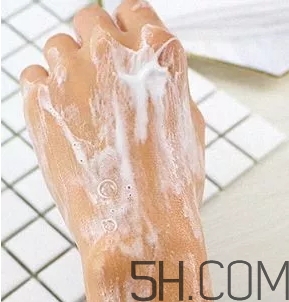 LG沐浴露真假怎么辨別？LG沐浴露真假對比圖