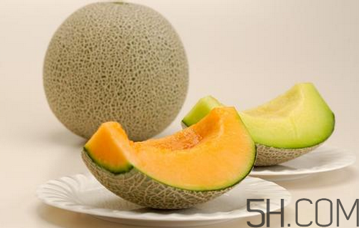 空腹吃哈密瓜好嗎？密瓜爛了一塊能吃嗎？