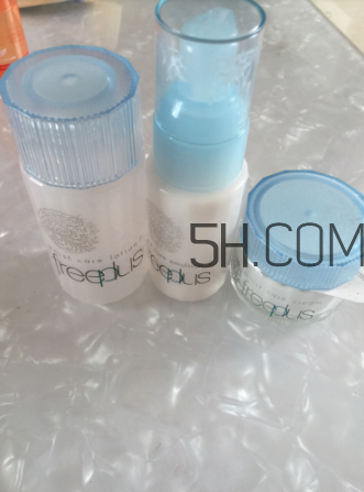 芳珂和芙麗芳絲哪個(gè)好？芙麗芳絲和芳珂fancl的區(qū)別