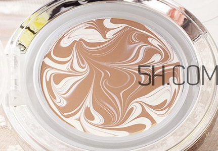 水粉霜怎么用？水粉霜要搖一搖嗎