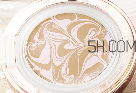 水粉霜和bb霜的區(qū)別 水粉霜和bb霜哪個好？