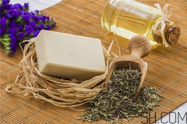 每天用硫磺皂洗臉好嗎 硫磺皂可以洗臉嗎