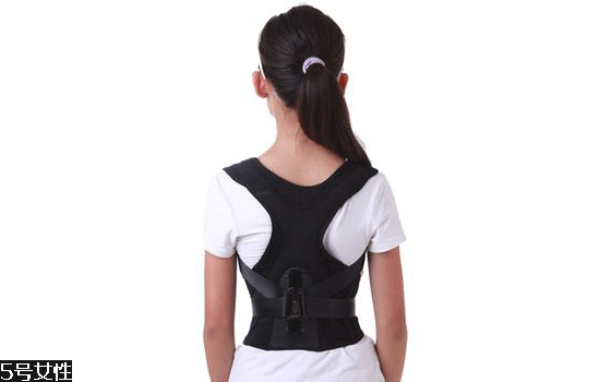 背背佳能穿著睡覺(jué)嗎 背背佳怎么穿示意圖