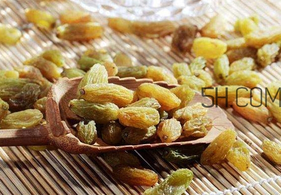 葡萄干能多吃嗎？葡萄干一天吃多少合適