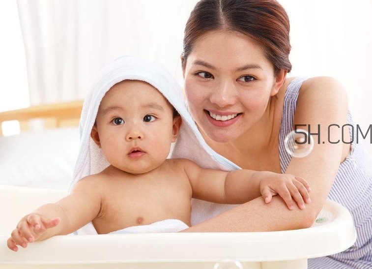 試管嬰兒是什么意思？哪些人適合做試管嬰兒？