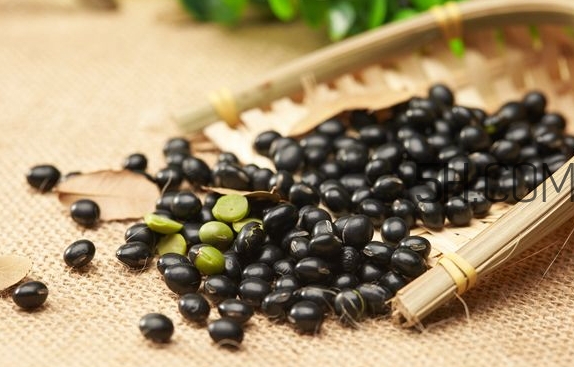 黑芝麻糊過(guò)期了能喝嗎？如何辨別黑芝麻是否變質(zhì)？