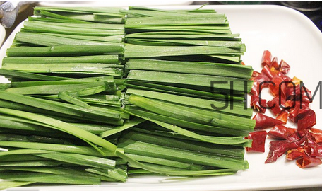 吃韭菜為什么口臭？吃韭菜脹氣怎么緩解？