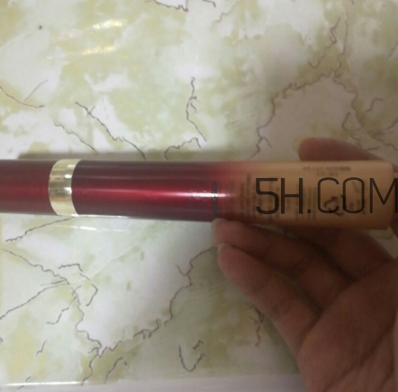 伊思滾珠眼霜怎么用？伊思滾珠眼霜使用方法