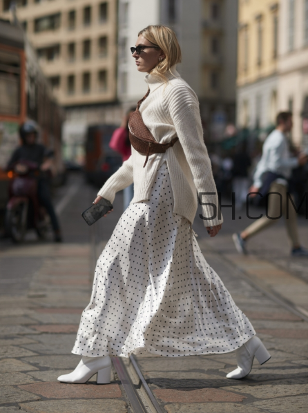 毛衣配長裙好看嗎？毛衣和長裙怎么搭配？