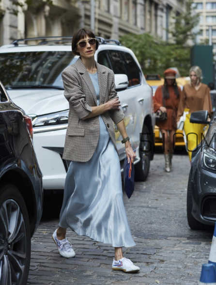 西裝里面穿什么好看？西裝內(nèi)搭圖片