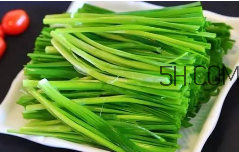 炒好的韭菜能隔夜吃嗎？吃韭菜胃酸燒心吃什么緩解？