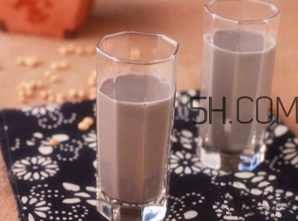 黑芝麻下奶嗎？黑芝麻怎么吃下奶？