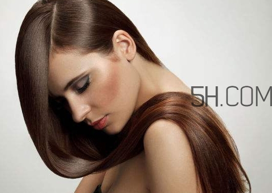 黑芝麻吃多久白發(fā)變黑？黑芝麻對頭發(fā)的功效