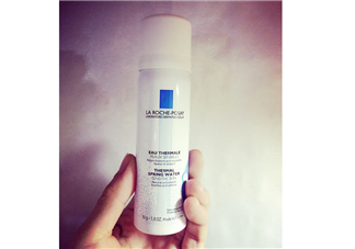 理膚泉噴霧和雅漾噴霧哪個(gè)好？