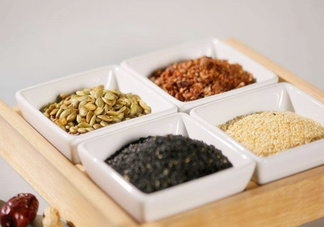 黑芝麻和白芝麻有什么區(qū)別？黑芝麻和白芝麻哪個好？