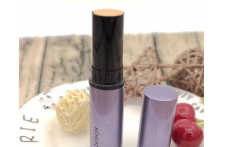 benefit貝玲妃粉底液好用嗎？貝玲妃粉底液怎么樣？