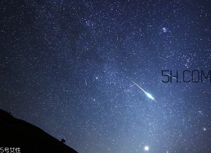 看到火流星預示著什么？火流星是怎么形成的