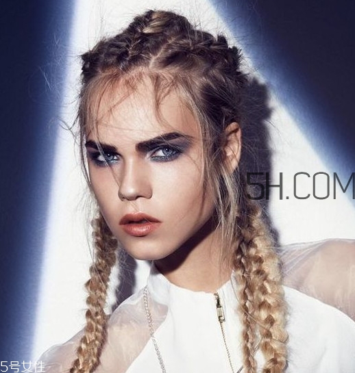 拳擊辮怎么編？拳擊辮和蜈蚣辮的區(qū)別