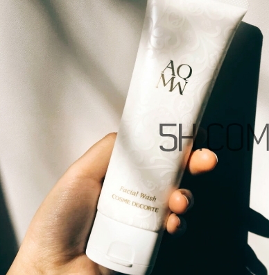 黛珂白檀潔面乳好用嗎？黛珂白檀洗面奶多少錢