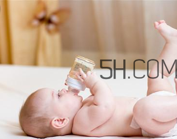 嬰兒不消化怎么辦？嬰兒大便干燥怎么辦？