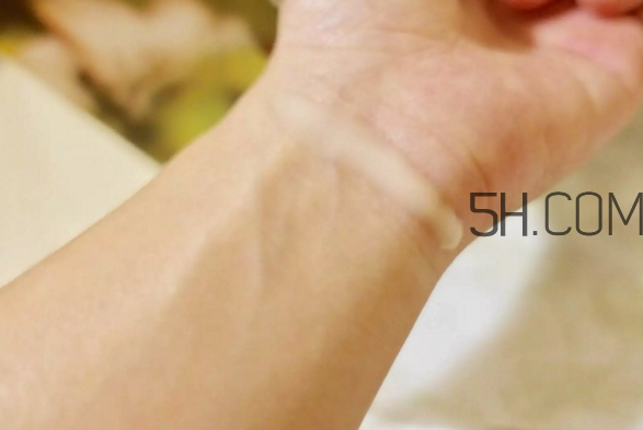 歐緹麗臻美亮白精華液多少錢？歐緹麗臻美亮白精華液怎么樣？