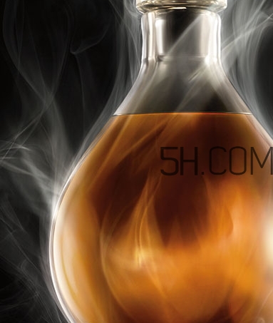 海藍之謎鎏金精華怎么用？海藍之謎鎏金精華使用心得