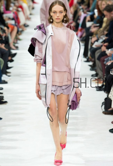 valentino2018春夏系列怎么樣_好看嗎？