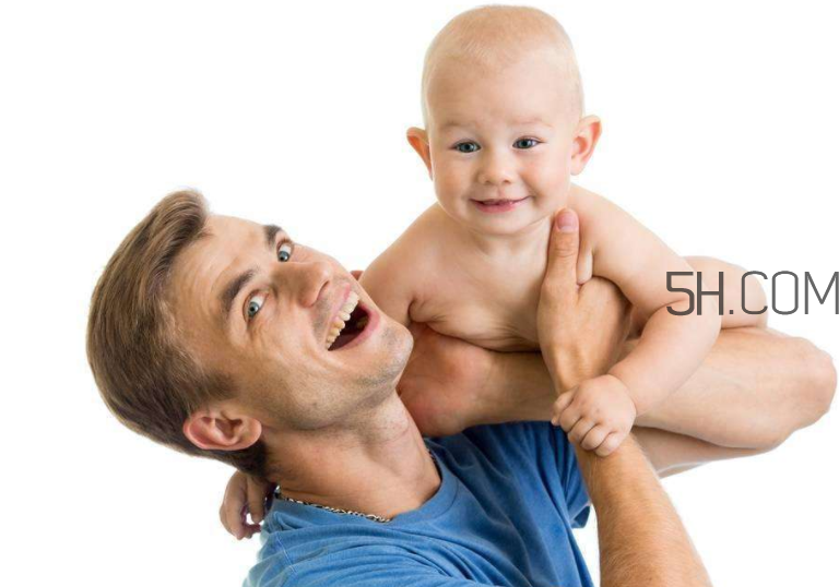 嬰兒夜哭怎么辦？嬰兒臉上起小紅點(diǎn)如何護(hù)理？