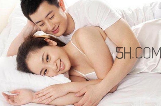 孕晚期同房有助于生產(chǎn)嗎？孕晚期同房對胎兒有影響嗎？