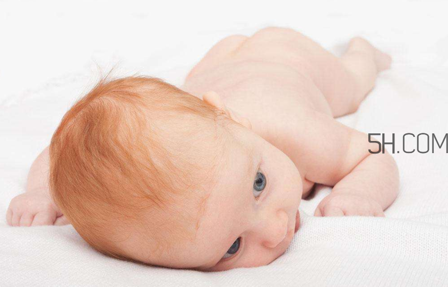 寶寶發(fā)燒嘔吐怎么辦？寶寶斜視怎么辦？