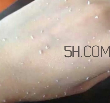 beauty buffet去角質凝膠怎么用？