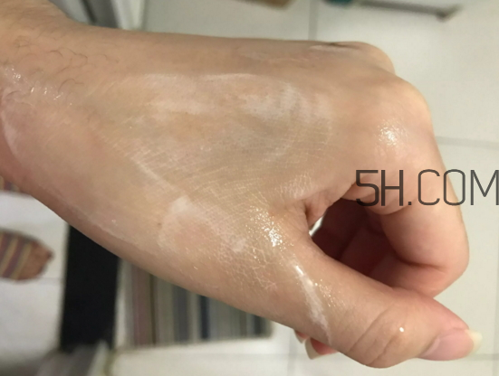 韓束墨菊巨補(bǔ)水5件套禮盒多少錢(qián)_有什么