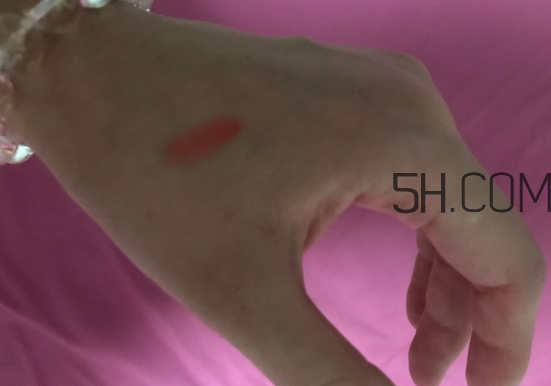 韓束墨菊巨補(bǔ)水5件套禮盒多少錢(qián)_有什么