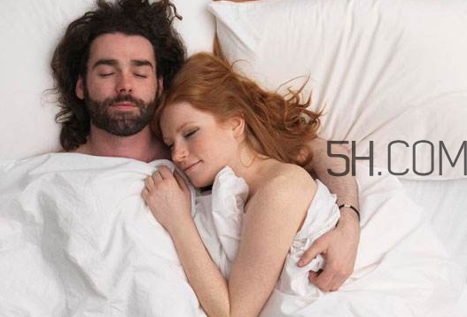 孕晚期同房有助于生產(chǎn)嗎？孕晚期同房對胎兒有影響嗎？