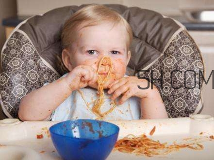 寶媽經(jīng)驗(yàn)分享：如何教寶寶自己吃飯？