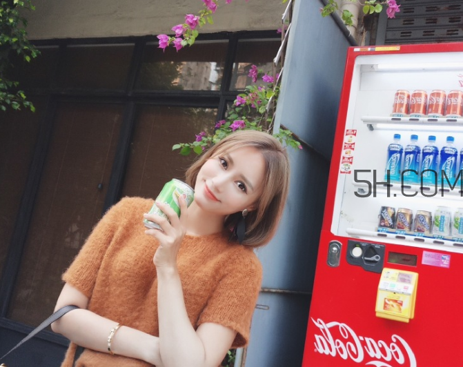 中耳炎和狐臭有關(guān)系嗎？中耳炎會(huì)自愈嗎？