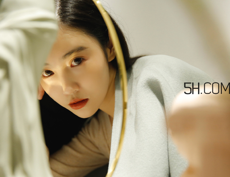 中耳炎能吃雞蛋嗎？中耳炎能吃螃蟹嗎？