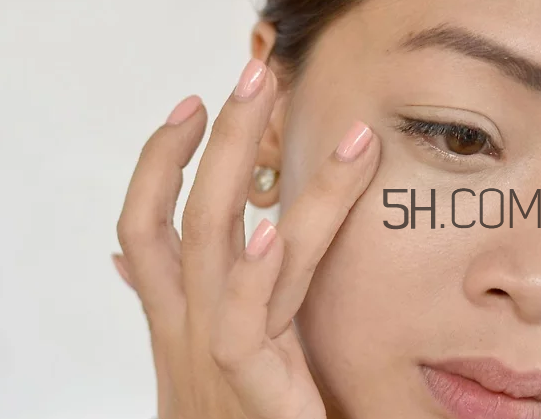 雪肌精美白BB霜好用嗎？雪肌精美白BB霜怎么樣？