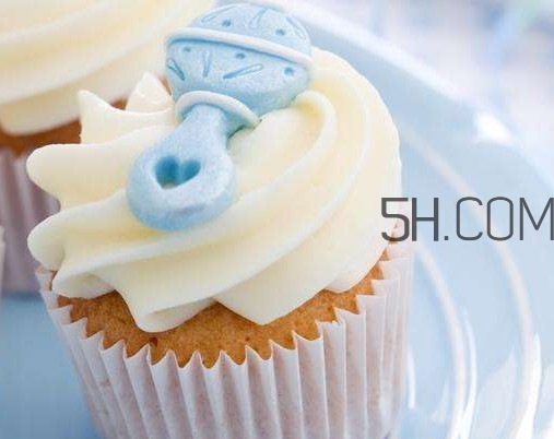 蛋清打發(fā)是奶油嗎？自制奶油可以直接吃嗎？