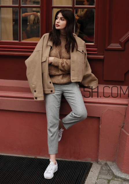 駝色毛衣怎么搭配？駝色毛衣搭配圖片