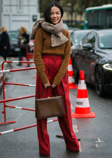 駝色毛衣怎么搭配？駝色毛衣搭配圖片