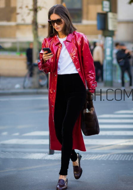 紅色外套里面配什么？紅色外套內(nèi)搭什么顏色？