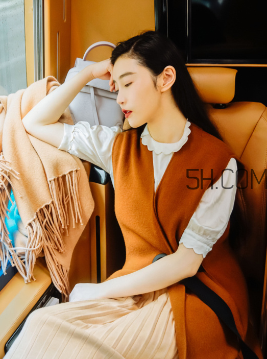 中耳炎為什么會(huì)流水？中耳炎為什么會(huì)流血？