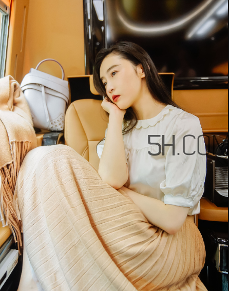 中耳炎為什么會(huì)流水？中耳炎為什么會(huì)流血？