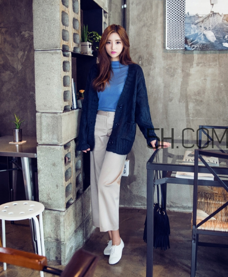 針織開衫配什么褲子？針織開衫搭配褲子圖片